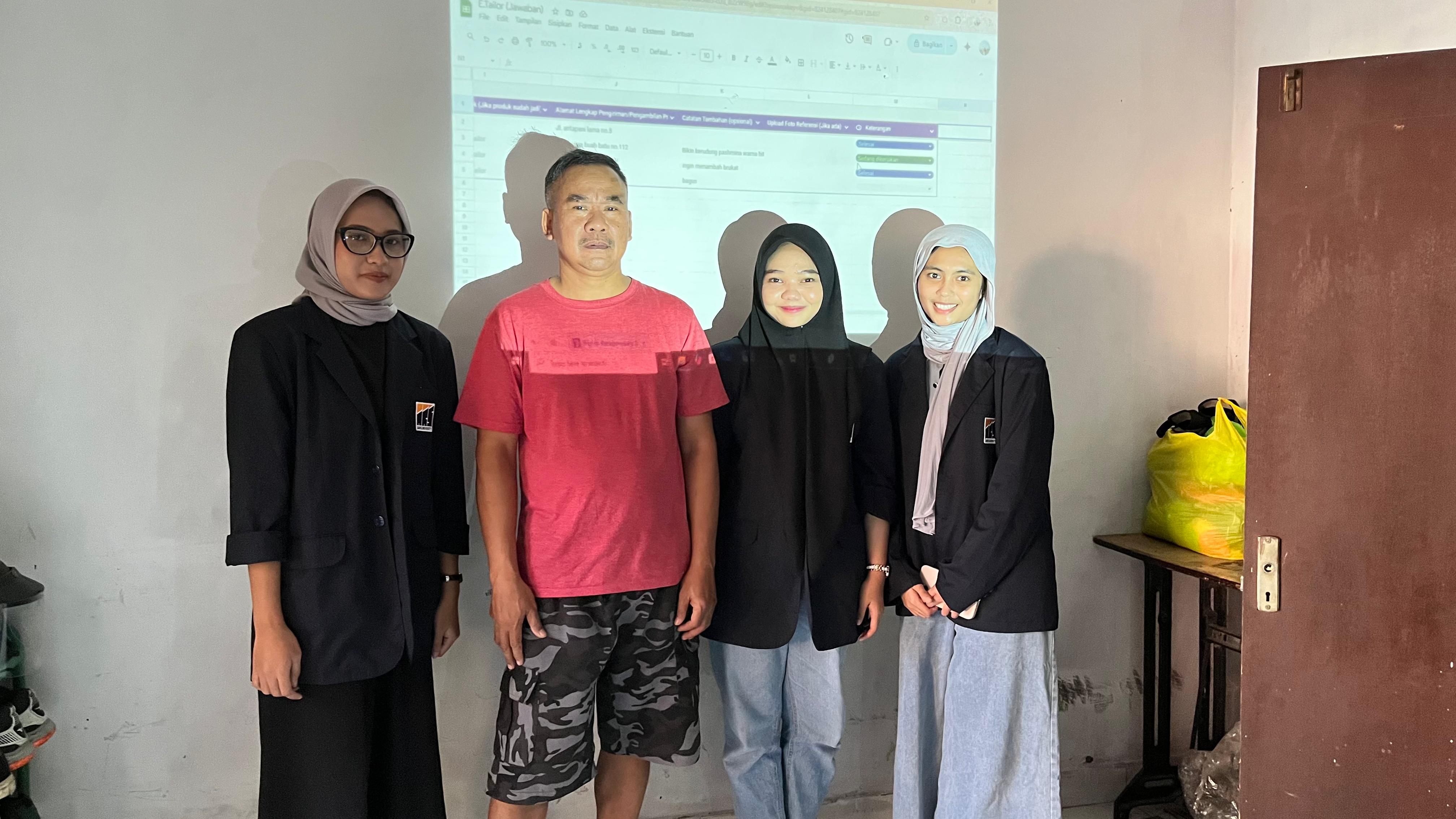 Manajemen Pemesanan Berbasis Digital Menggunakan Google Form dan Spreadsheet di UMKM E.Tailor