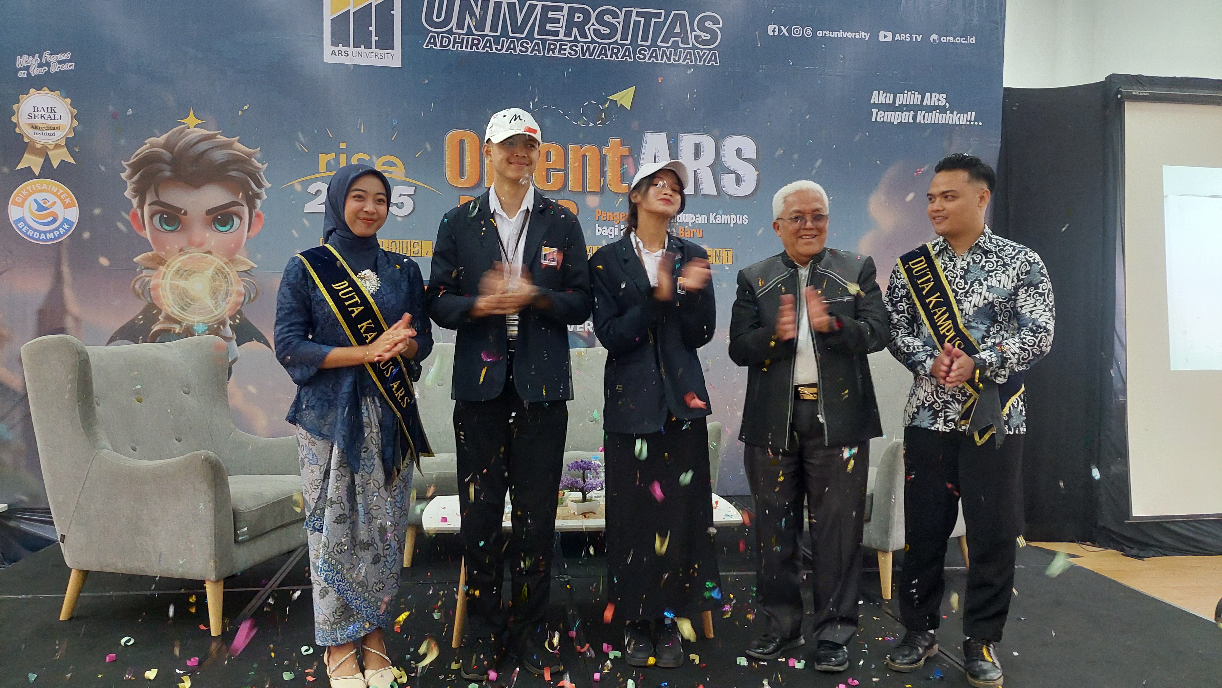 ORIENTARS PKKMB 2025 ARS University: Awali Perjalanan Mahasiswa Baru dengan Semangat RISE